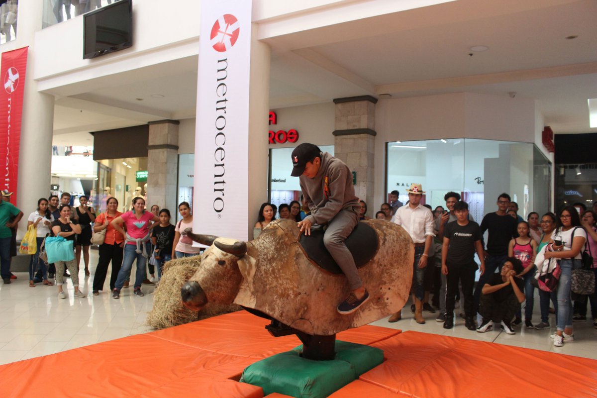MetrocentroNic's tweet photo. El día de ayer nos divertimos a lo grande en nuestra feria agostina. Desde los más pequeños disfrutaron de muchos premios, juegos y de nuestro toro mecánico. 🙌✨

Recuerda que nuestras feria continúa este 25 de agosto. ❤️ https://t.co/j21SG632h4