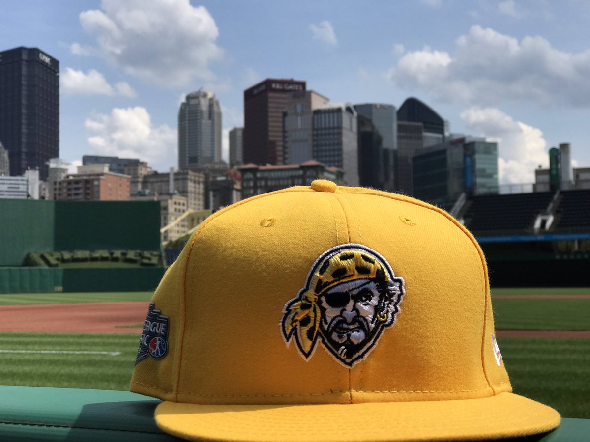 Pirates's tweet image. RETWEET THIS now for a chance to win one of our #LittleLeagueClassic hats!