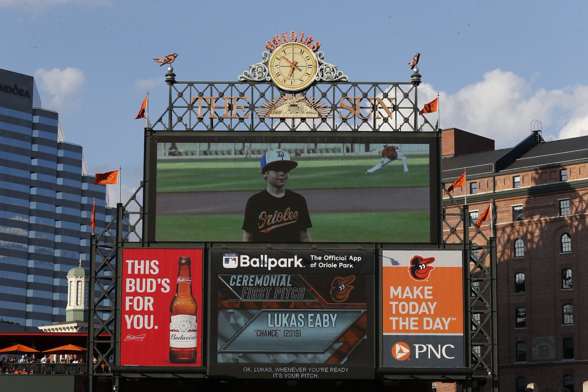 MDEaby's tweet photo. Thank you ⁦@Orioles⁩ for the terrific evening and photos!⁦ A night we will never forget. ⁦@MovieChance⁩ https://t.co/Iq2kkUvFIi