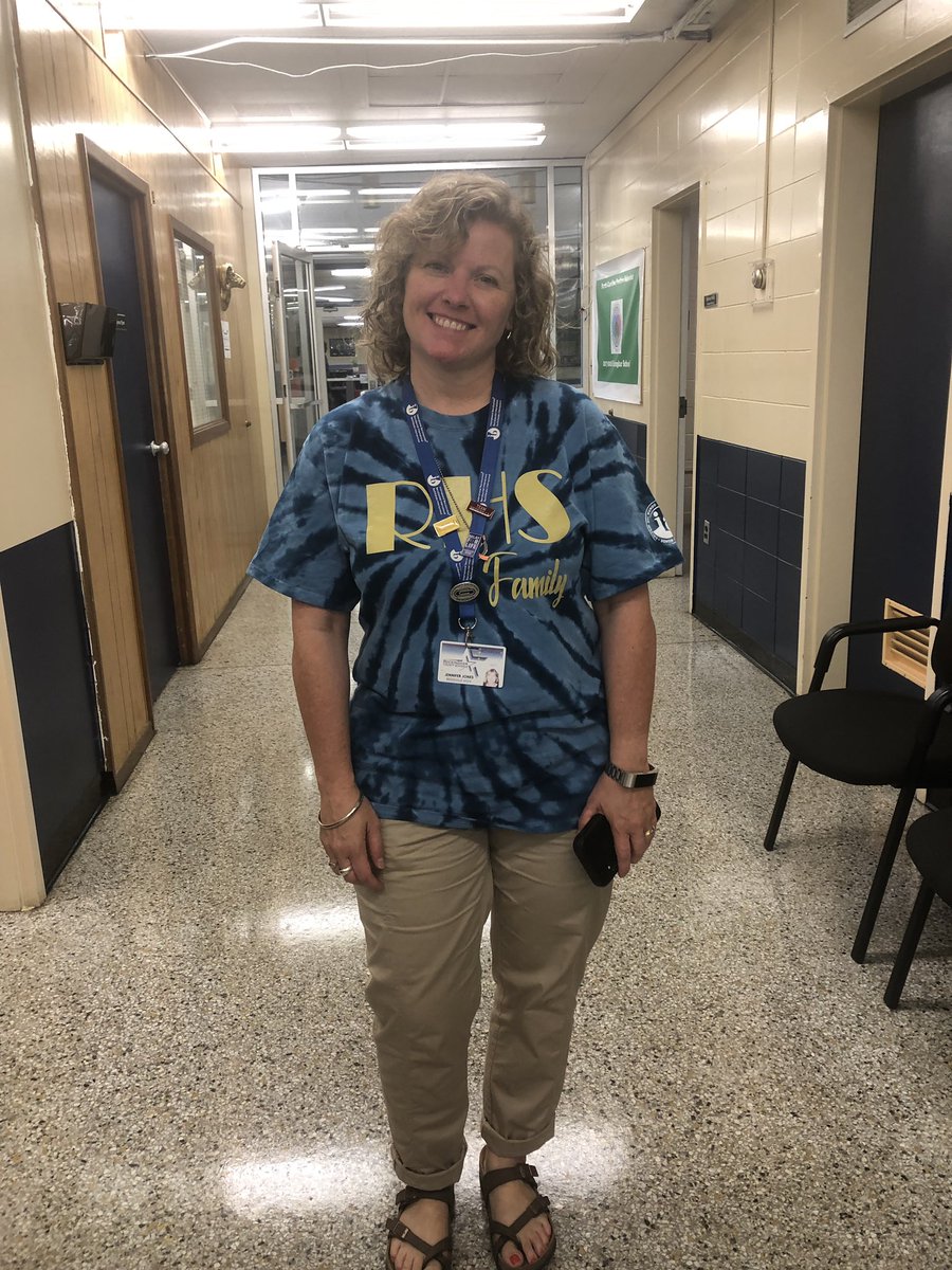 RHSCollegeAdv's tweet image. 7 DAYS UNTIL SCHOOL

Convocation was a great way for RoCo staff to get excited about the school year. There are so many people who support our students❤️

RHS, Home of the Rams. RHS, Home of the Next Great Generation of Leaders. #GotThatRamsPride #GetItGetItGetIt