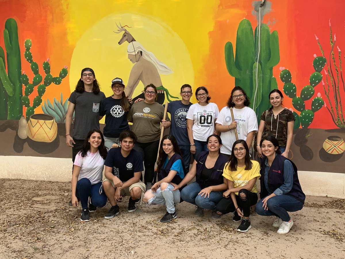 RacHmoMilenio's tweet photo. El pasado sábado reforestamos el @cobachsonora 🌳 en compañía de invitados especiales interesados en formar parte de la gran familia Rotaract. ⚙️

#rotaryconnectstheworld 
#reforestation https://t.co/L0pIHQWPx6