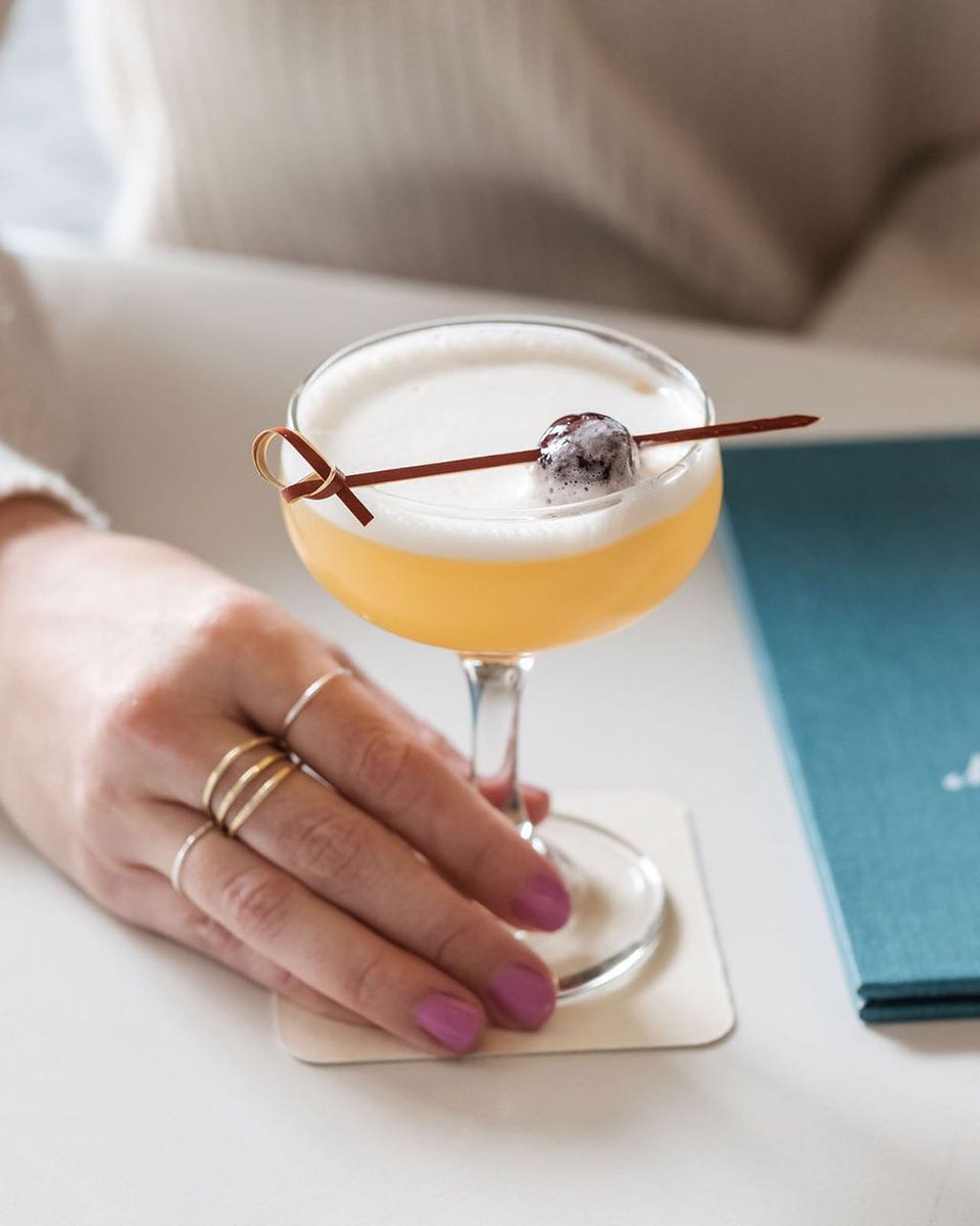 Qwaitlist's tweet photo. This gorgeous cocktail at Palomar Portland might be all the #MondayMotivation you need! 

Use the Q app to enjoy your cocktails sooner at Palomar without waiting at the door. https://t.co/zxgZGlSYNH https://t.co/hcoKi2FQ4S