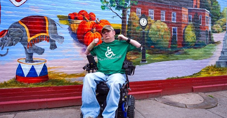 At 18-years-old, Tim had suffered a C5 spinal cord injury resulting in quadriplegia. 17 years later, the quadriplegic vlogger aims to educate the newly injured, their families, and caregivers about spinal cord injury through his YouTube channel.

▶️wheel-life.org/quadriplegic-v…