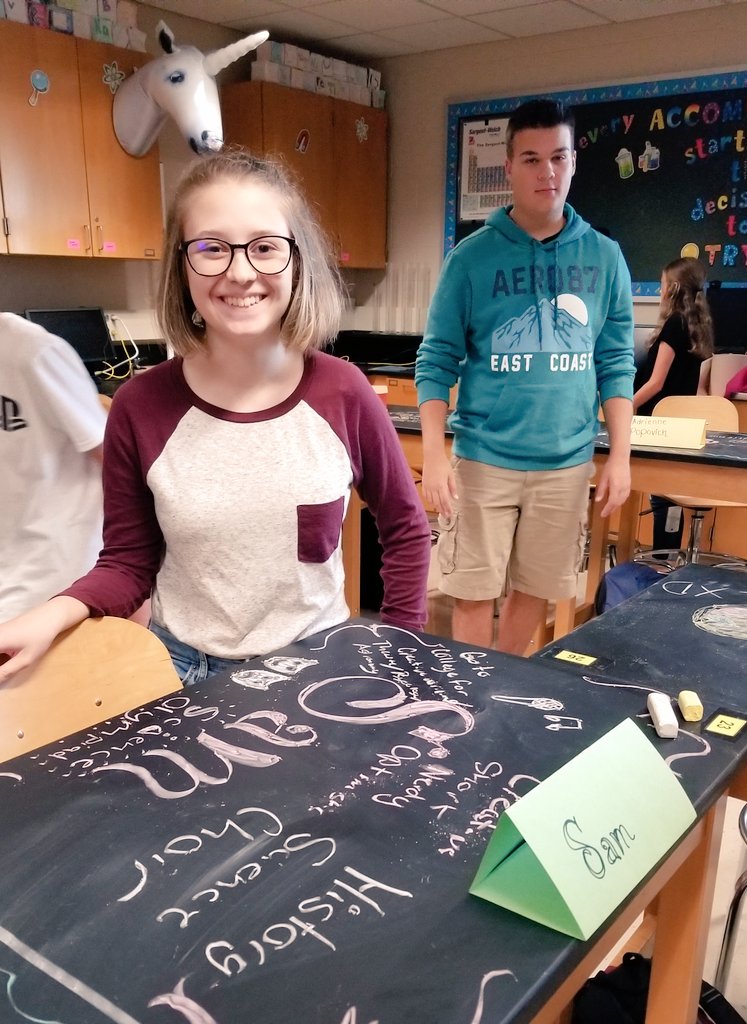 ReffSci's tweet photo. More Table Graffiti fun on Day One!! #MHSlove 🎨🖌️🖍️ https://t.co/h1F8ZcFzei