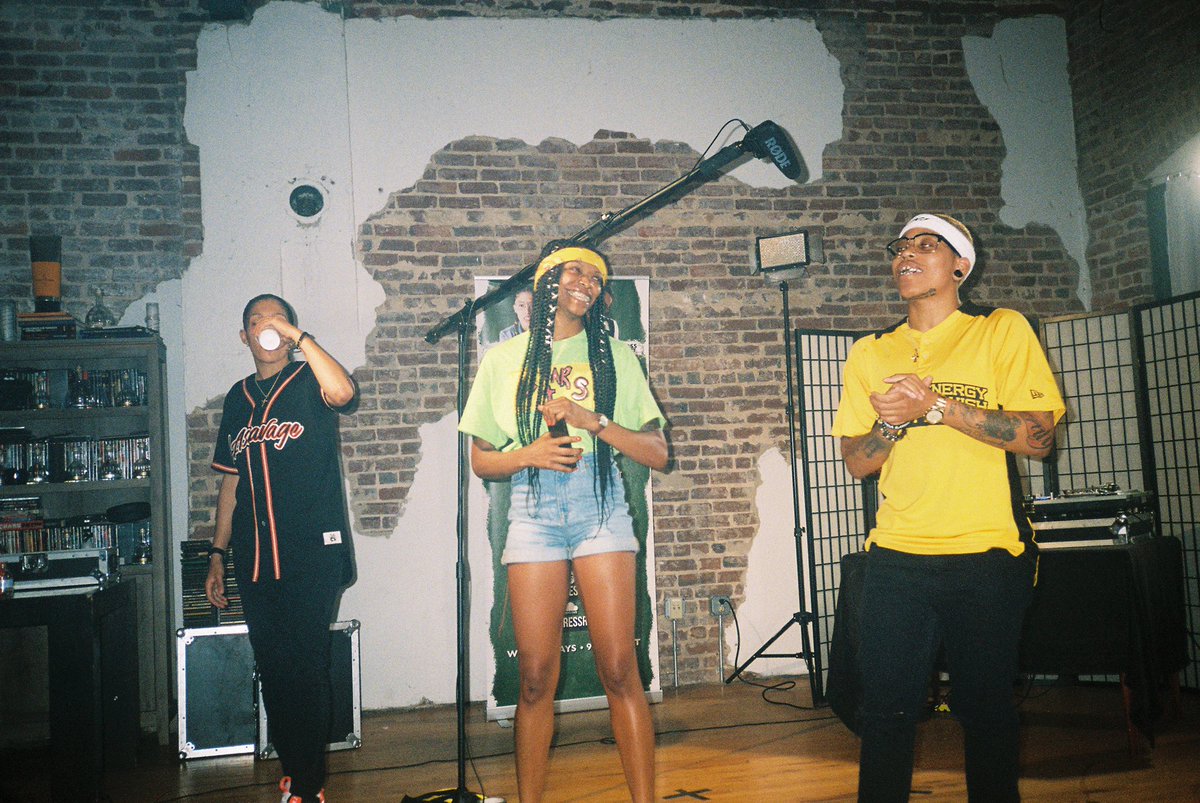 TPRMediaGroup's tweet photo. Head over to https://t.co/2cJUfNkvNP to watch the full video from our CypHER Pt. 2. #TheProgressReport #Atlanta #CypHERPt2 #CypHER2 #CypHERPart2 #OutNow #Female #Music #Artist #LondynnB #JHarvard #TyeTheGoddess #SoufsideCheeky #FleeKay #PoniCapri #VeraCruz #HeavenVaniece https://t.co/uUMpc03qsK