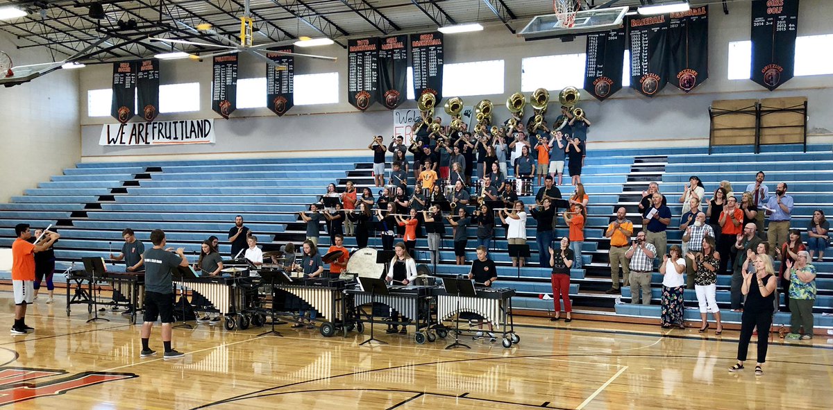 IDbandguy's tweet photo. First day of school, first gig! Love teaching band. @FHSGrizzlyBand https://t.co/gRtrGe0bRJ