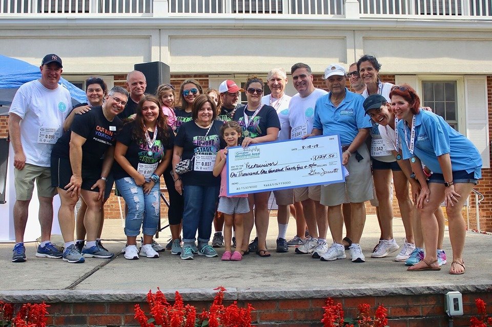 alsmithmayor's tweet photo. Thank you to everyone who attended and supported the Mayor's 0.5k Race - The Anti 5k yesterday! Together we raised over $1,000 to benefit METAvivor, a nonprofit that supports research for men and woman battling Stage 4 Metastatic Breast Cancer. https://t.co/Sd0Csd7QHU