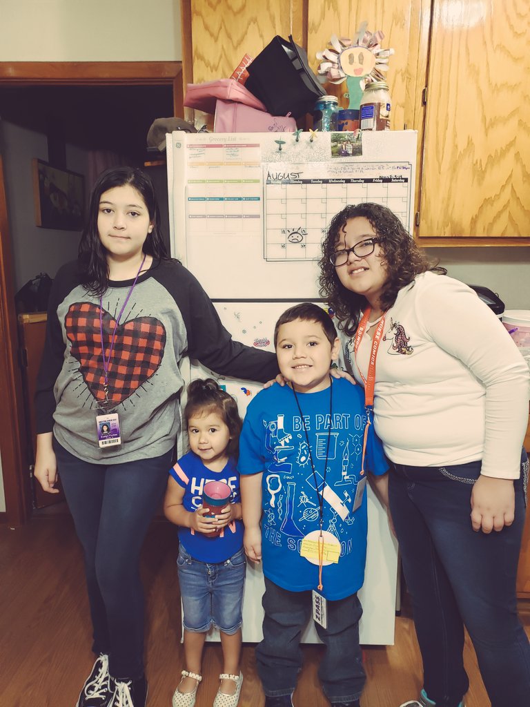 briezayais's tweet photo. Happy #1stdayofschool to my babies!!
8th, 5th, and kinder!! https://t.co/lnGmlcoGth