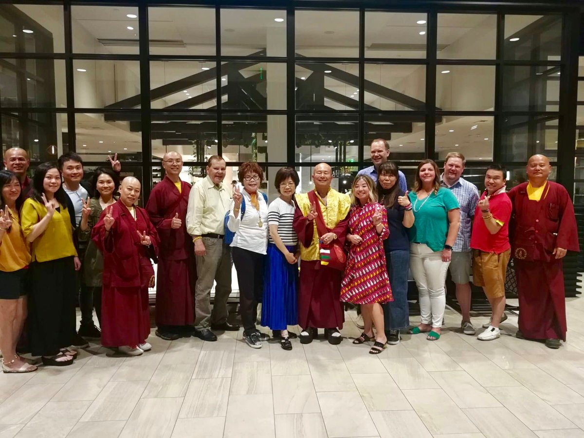 We❤️our volunteers! Thank you all for your time &amp; dedication in furthering SYLF's mission. #HealthForAll #EducationAccess #makingadifference 
感謝盧勝彥佈施基金會的義工們幫忙護持基金會的行善工作。您們真棒！功德無量！