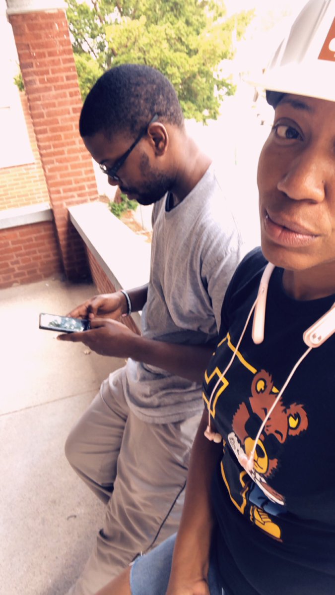 mrs_englewood's tweet photo. I see a little progress on my Bishop Project....HVAC, plumbing and installation coming soon....#DeveloperChronicles #BuytheBlock #Englewood #TheLifeofMrsEnglewood https://t.co/h9CH47bQ4i