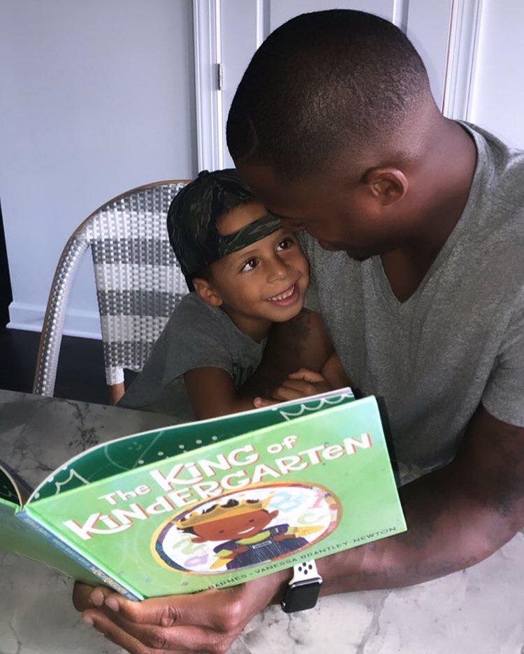 fitzbtwnshelves's tweet photo. “Children are made readers on the laps of their parents.” 😍😭 Thank you all for the amazing #stabsummerreading messages this summer. You made reading magic, and we can’t WAIT to welcome your readers back on Thursday to keep the magic going! @StAnnesBelfield @coachmhagans https://t.co/LzhQqi18SI