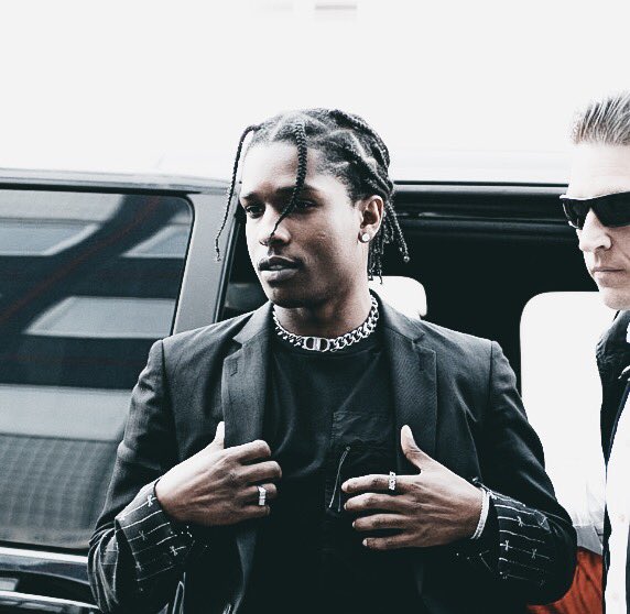 Thaddeus tweet media