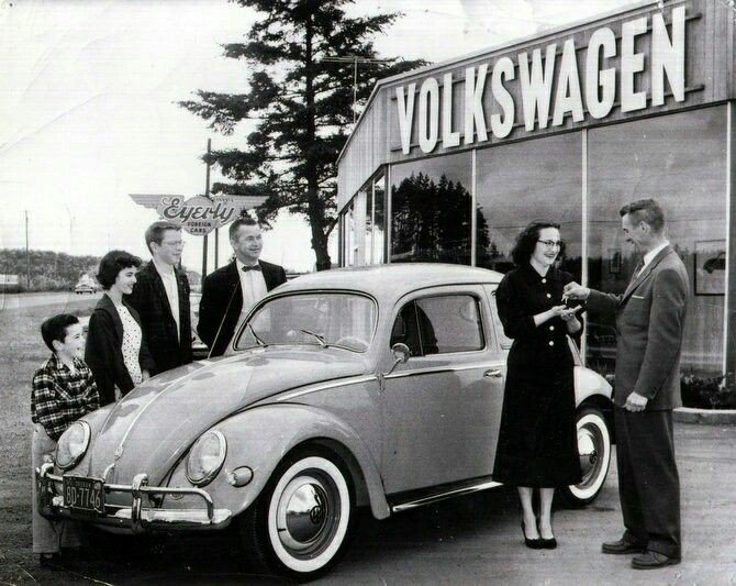 ServicioCAPP's tweet photo. Para Volkswagen la entrega de un auto nuevo es todo un acontecimiento desde siempre.
Para prueba estรก foto ๐๐๐๐๐๐๐
@Volkswagen_MX
#vwlover
#entregaperfecta https://t.co/hq6G729x8Z