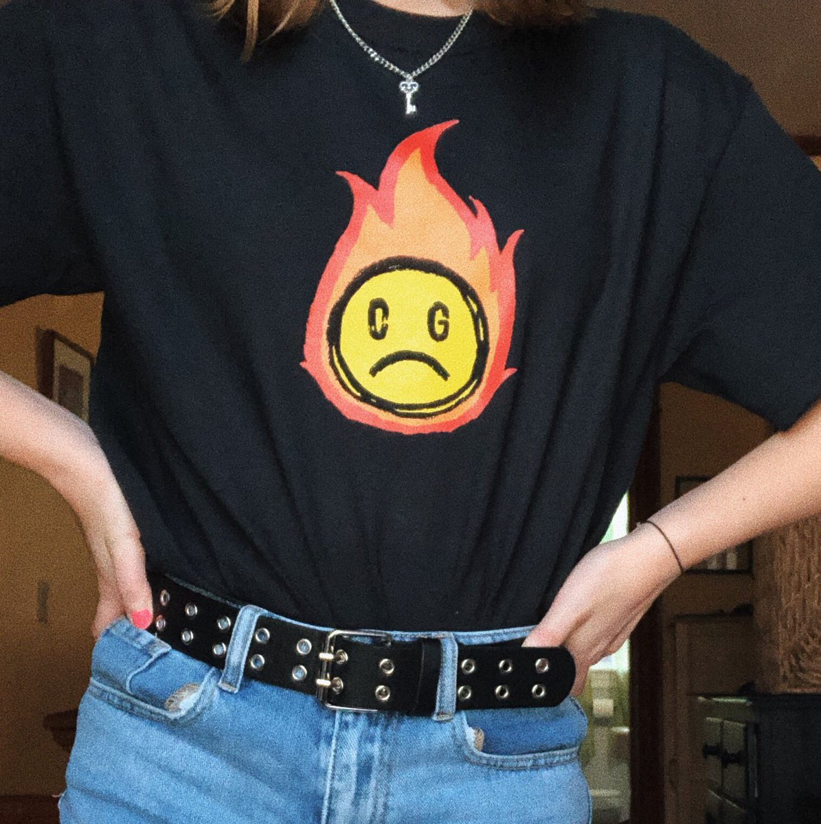 4evergirI's tweet photo. im literally a walking @conangray advertisement https://t.co/FgCp1OgSeU