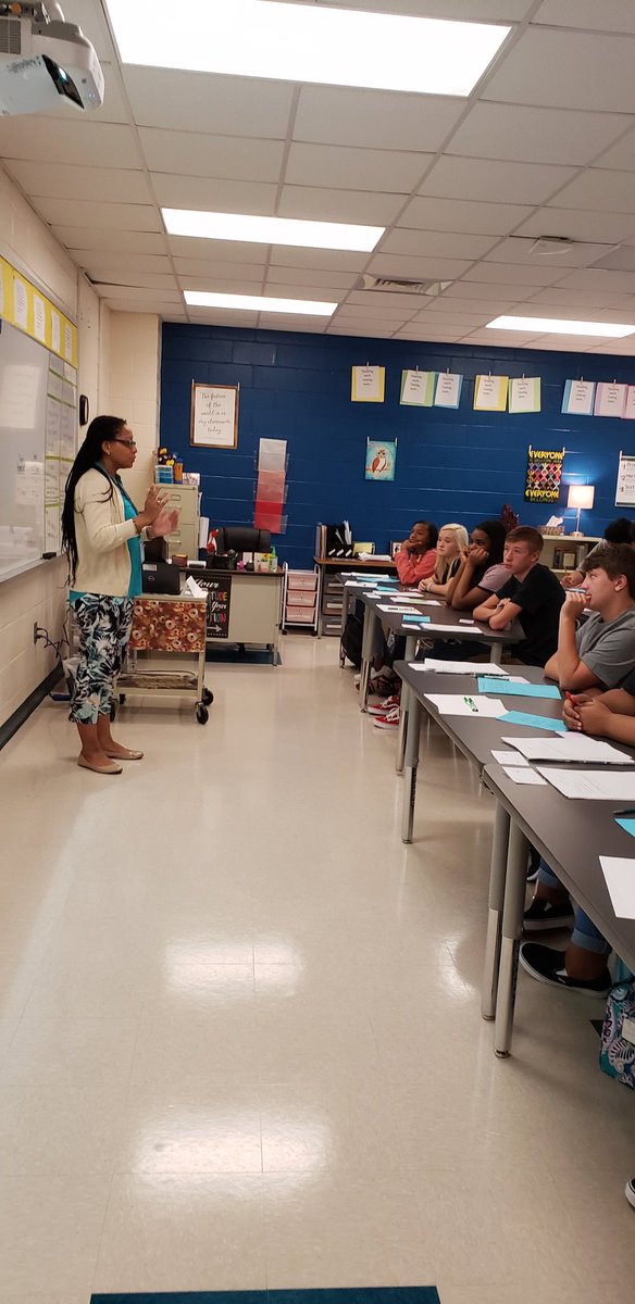 aprildawnscott's tweet photo. Back to school for our NMBHS Chiefs! #hcsback2school #wearehcs #welovehighschool #leadhcs https://t.co/K8ShxNEH8r