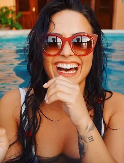 Daurens_hoe's tweet photo. It's officially Demi's birthday here , Happiest birthday to the purest and strongest soul ,the best insipration and role modal i could ask for to look up to 💗 May this new journey brings you oceans of happiness and smiles ily couldn't be more proud of you
#HappyBirthdayDemi https://t.co/ceJPOeepY3