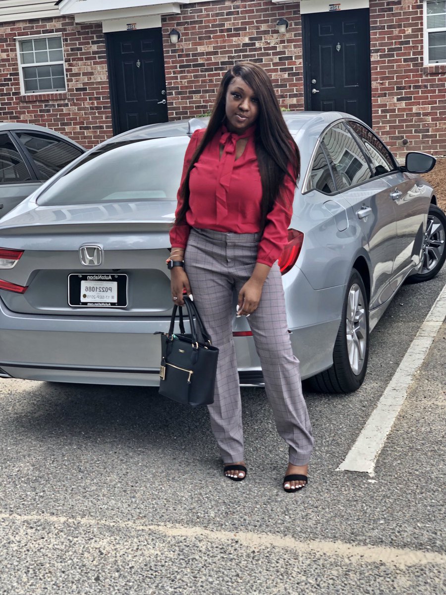 Kamariaa__'s tweet photo. Had to talk to God, dropped down and prayed for this .. to my surprise he replied and said “you made for this.”✨💪🏽 #SeniorSzn #SSU20 #SSU #FirstDayOut #BSWLoading .. https://t.co/1nqC650eNa