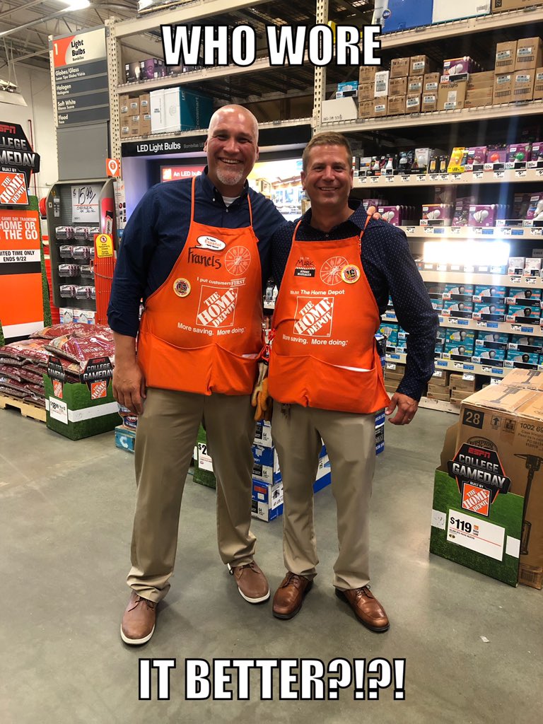 2 things made my day last week - seeing John in 8955 who I worked w/ when I was a DM in LI store 6955 &amp; walking up on our RMM &amp; SM dressed alike! #NJM <a href="/CarolyOtero/">carolyn</a> <a href="/homedepot6955/">CI Home Depot 6955</a> <a href="/mcgarry_jr/">Brendan Mcgarry Jr</a> <a href="/patrickave/">Mark Jennings</a> <a href="/TaraElder1121/">Tara Elder</a> @MattHensel8955 <a href="/alicegreaser/">Alice Lang</a> @Orangelife_99 <a href="/Kimmerbassler/">Kimberly Bassler</a>