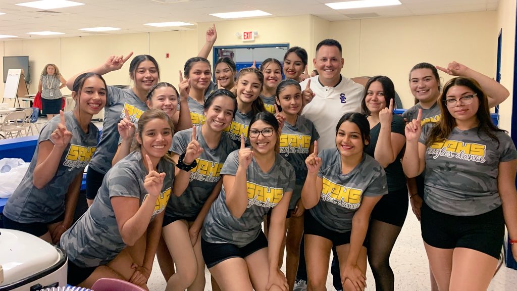 Thanks to our amazing teachers, coaches and principal who always support us we believe every year there is a change to be 1% better!!💙💛
#Thebestisyettocome #mychoiceSEISD #sehsthebest
