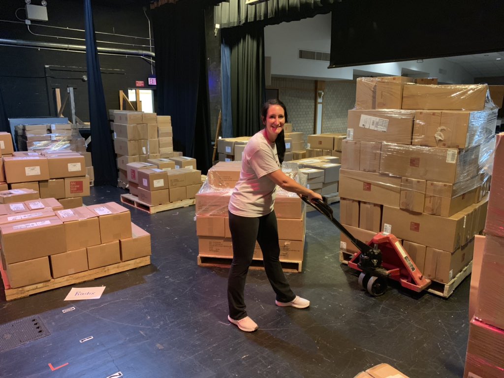 MTPScurriculum's tweet photo. Elementary math materials on the move! #mymath #newschoolyear https://t.co/q4HxHi1Esc