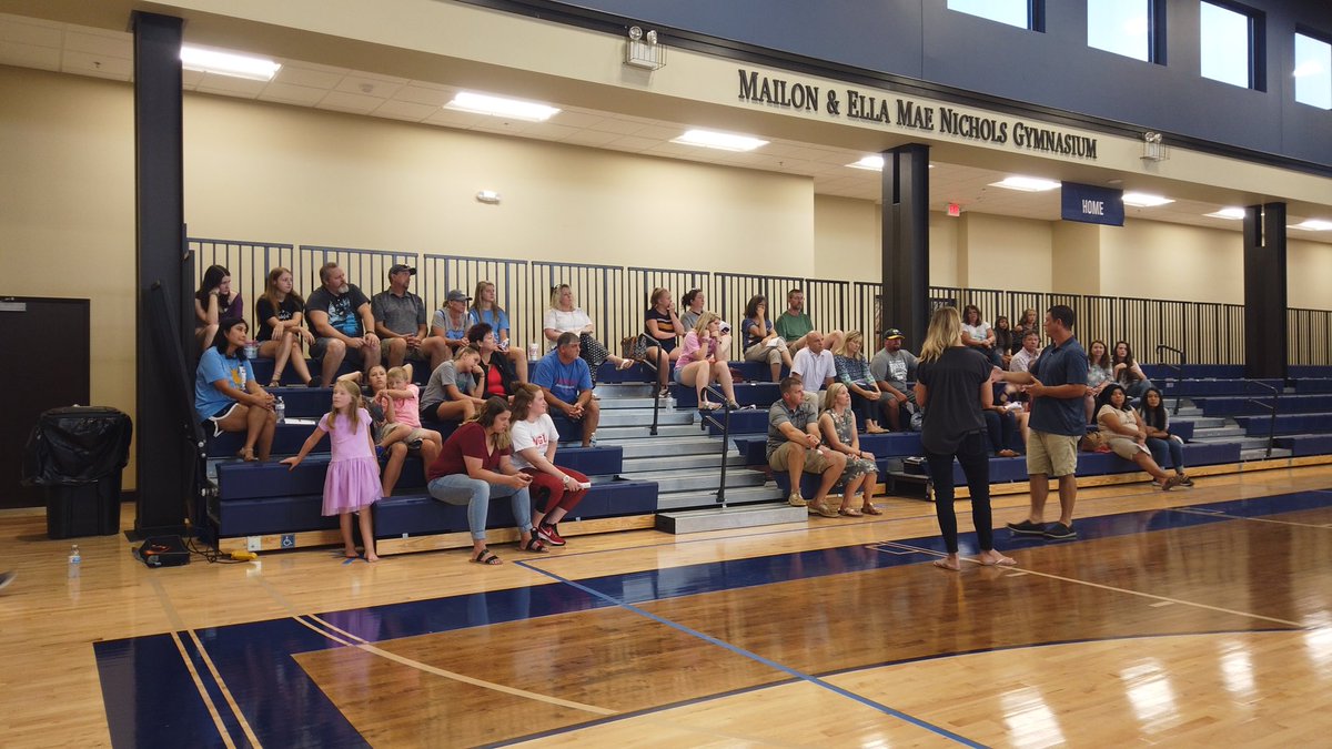 FCAForceVB's tweet image. Great start to FCA Volleyball meeting everyone at the Tate Center!