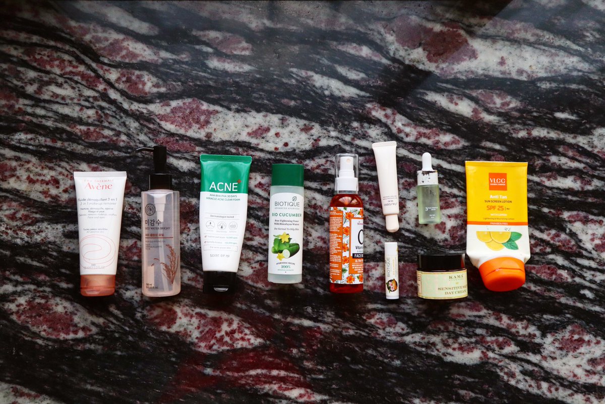 Looklikethis_In's tweet photo. Everyday skin care routine for the best skin of your life. Watch here https://t.co/htLQWh4bqc #skincare #routine #bblog #ytcreatorsindia #youtubeindia https://t.co/xCmPERmKxS
