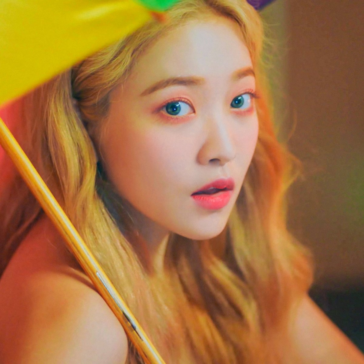 ISWJY_RV's tweet photo. #예리 #yeri
#SayUmpahUmpah https://t.co/6NQlaYxSfr