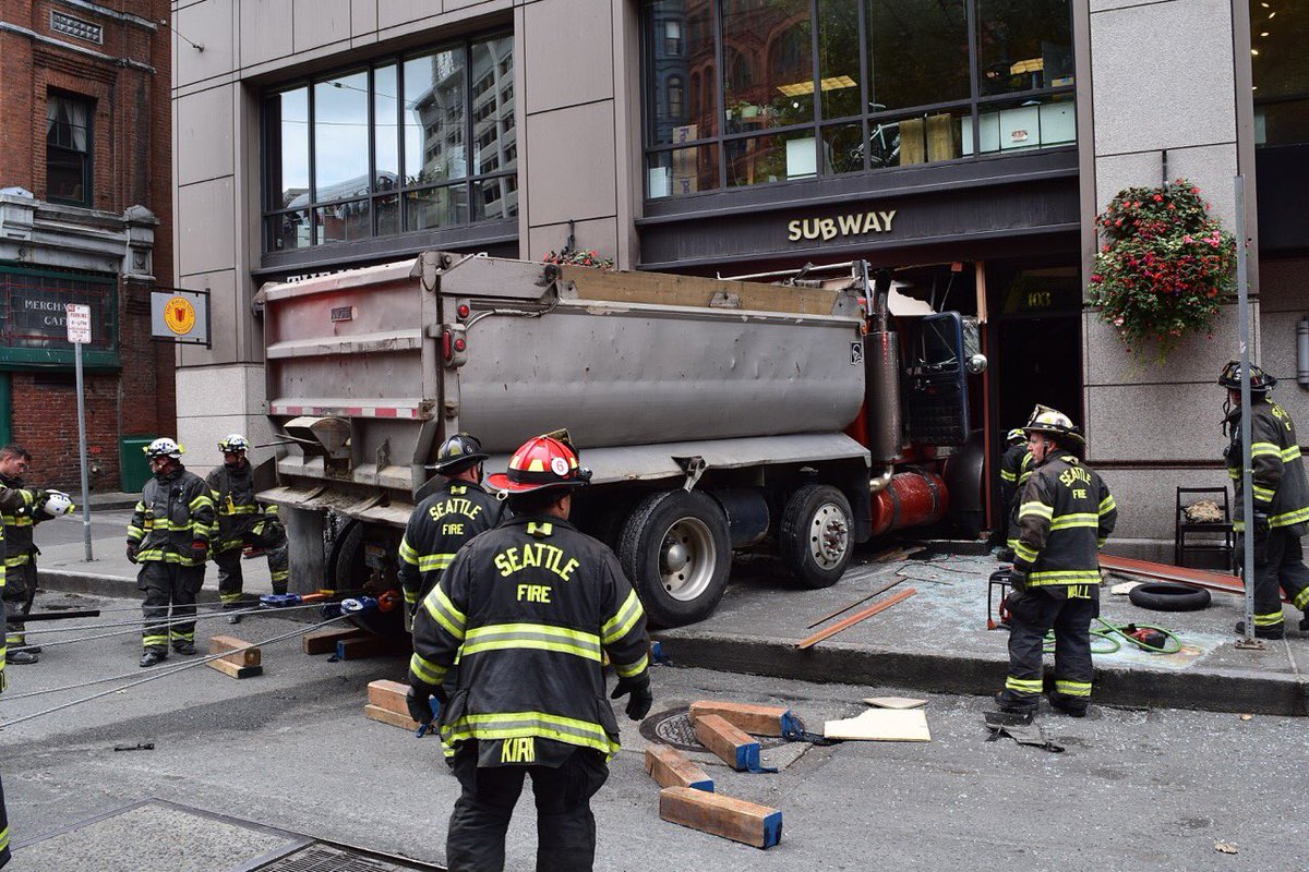 FireSeattle tweet picture