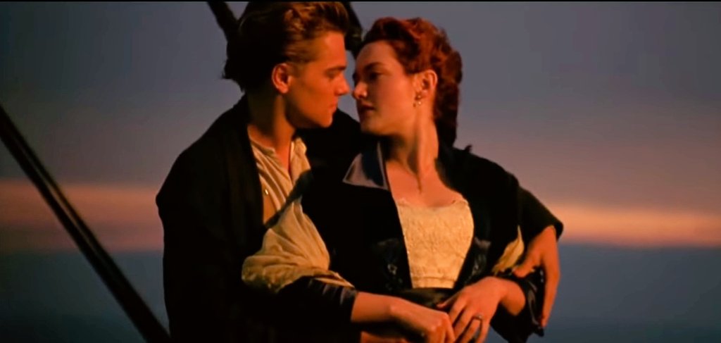 Nids0209's tweet photo. Love can touch us one time and last for a lifetime 💗💗 Jack n Rose Leo n Kate 😍😍 #Titanic https://t.co/FYQ3VauFrN