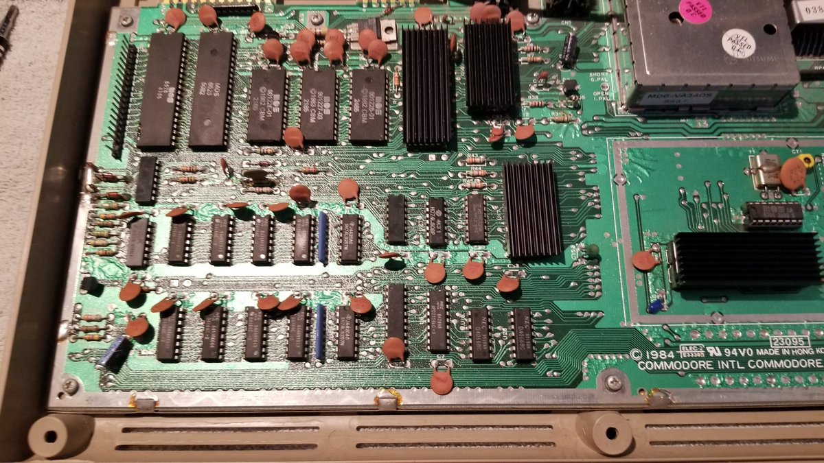 PixelMaker04's tweet photo. Now that I've got a proper #desoldering station I added sockets to the RAM in my #C64. Everything works fine except my #epyx #fastloader cartridge doesn't load in my #breadbin. It loads in my #c64c though. #commodore64 #commodore #retro #retrorepair #everythingc64 #retrocomputing https://t.co/LKo1aH0ARh