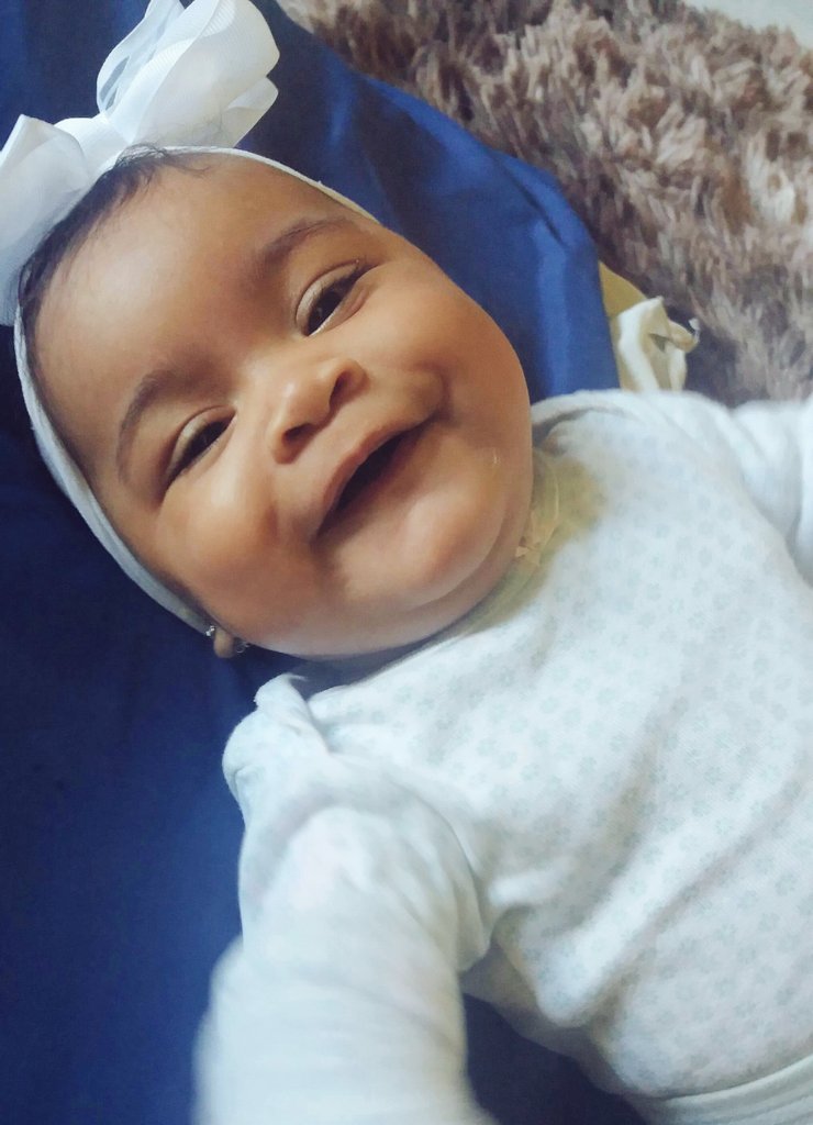 AnaBeatiiiz's tweet photo. Minha chicletinho 😍❤👶 https://t.co/7EknSdYUk3