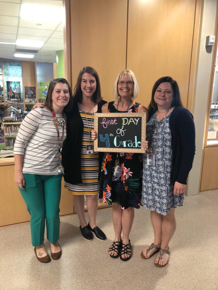 MrsT_SUES's tweet photo. I work with the most amazing fourth grade ,Summit stem team. I am very excited to learn from my newest teammate, Tiffany Clark. It is going to be a great year.,#reynproud #sues
#summitstem https://t.co/nLlMq7sjlb