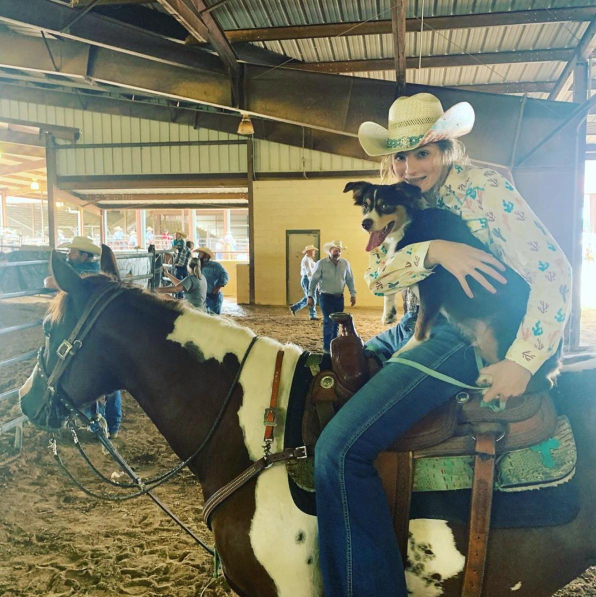 LakotaTrailers's tweet photo. "With @hillman.hayley Kicking off Rodeo Season at #CLBRA!!!! #NLBRA #LakotaYPA #lakotaforever #lakotatrailers #horsetrailers 📷: @hillmanfarms " https://t.co/MNpMPV6Uzd