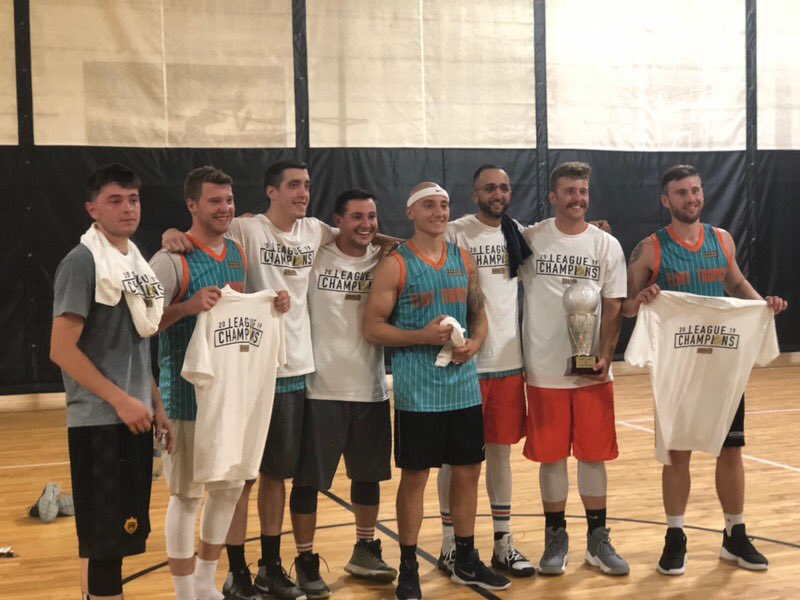FlintTropics203's tweet photo. Flint!! Your very own #Tropics are LEGACY LEAGUE CHAMPIONS🏆!!! #TheTrop defeated @ShockerCityLL 55-42 in tonight's finals matchup!!! #FlintVsEverybody🌴 #ELE #FlintStandUp https://t.co/JUp0diBwOn