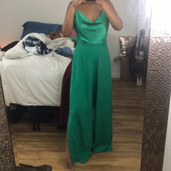 lovelyin_la's tweet photo. So good I had to share! Check out all the items I'm loving on @Poshmarkapp from @FancyNancista @reahnorman @ElleLynn1 #poshmark #fashion #style #shopmycloset #catherines #simontonsays #riverisland: https://t.co/JsHVYvWlUN https://t.co/VbTSYcNrYd