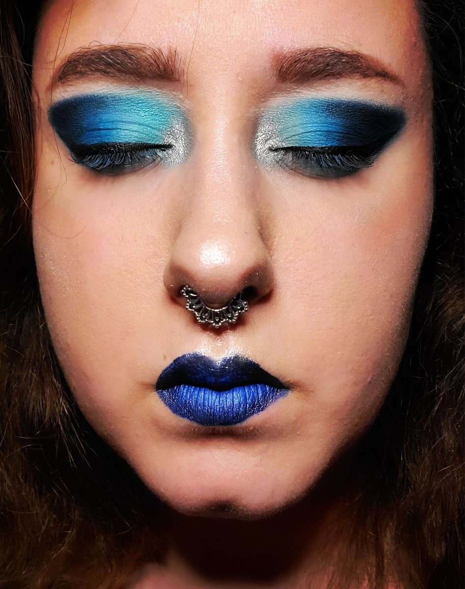 _sasswagon42's tweet photo. I keep getting better, every step of the way! #jeffreestarapproved #androgyne https://t.co/Zxlr4GjFCQ