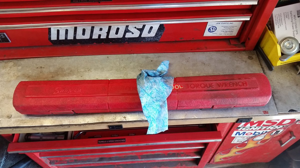 motormouthradio's tweet photo. We know it's been talked about before, but we're here to tell you just how versatile these @gunk wipes are. From cleaning hands to tools to 40 year old tool boxes, they get the job done. #gunkwipes #cleantools https://t.co/uvQmeHdtTn
