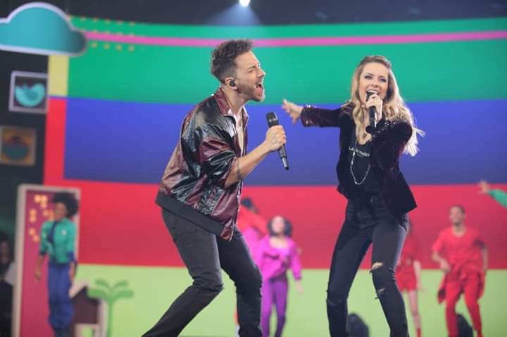 silviopires2012's tweet photo. Abrindo o Criança Esperança com chave de ouro Sandy e Júnior !!! 😍😍🥰🥰🥰🥰🤩🤩🤩🤩 #CriançaEsperança https://t.co/wvXMIF4Pf6