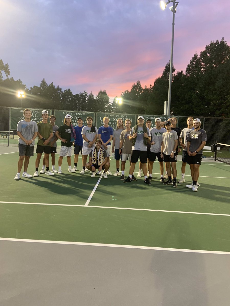 PiedmontUTennis's tweet photo. Great first practice with the boys! #OneRoar #RingChasin https://t.co/DOudeZWmNq