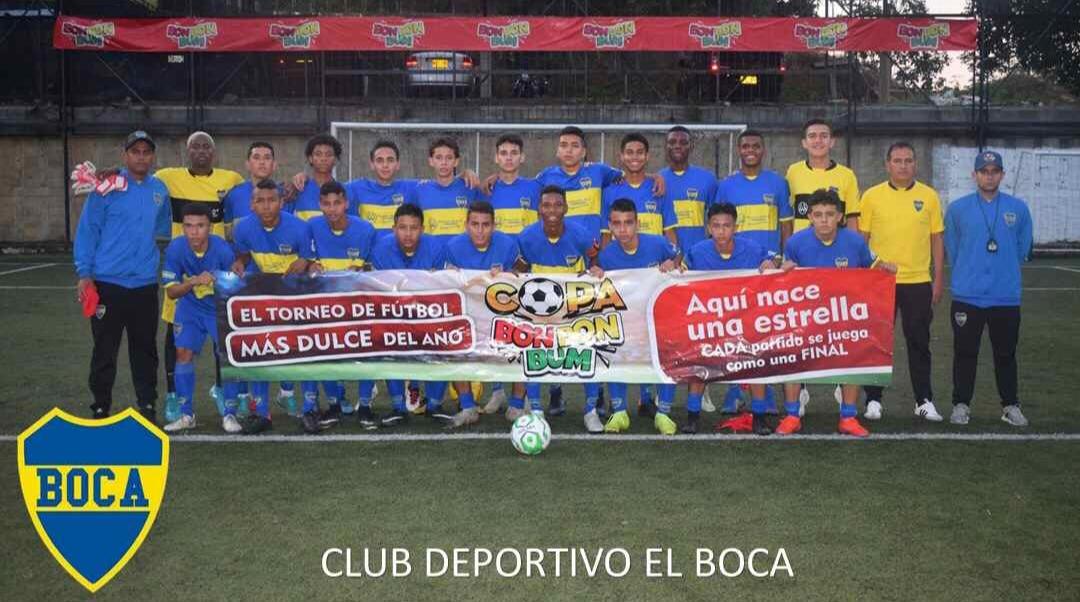elbocabello's tweet photo. Boca Juniors @coogranada de @AlcaldiadeBello se coronó campeón de la Copa departamental @Bon_Bon_Bum sub 16 (2003-2004)que se hizo en Andes. En la final derrotó a Talentos de Envigado.  @CapsulasFutbol @wilsondiazs @AntioquiaLAF @wbeimarlodice @roberterito https://t.co/yvwjVVELsF