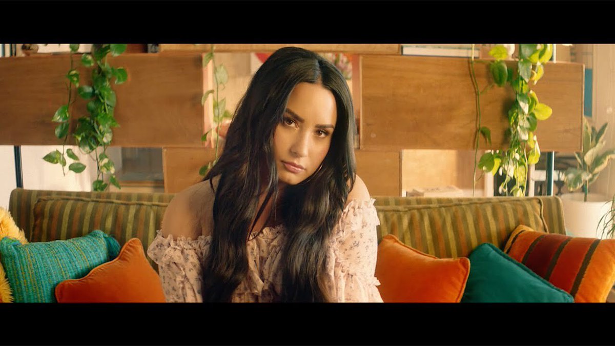 海外セレブの誕生日 8月日 Happy Birthday Demi デミ ロヴァート Demilovato 1992年生まれの27歳 代表作 キャンプ ロック シリーズの ミッチー トーレズ役 など 代表曲 Solo No Promises Sorry Not Sorry Heart 海外セレブの誕生日 8月日 Happy Birthday Demi デミ ロヴァート Demilovato 1992年生まれの27歳 代表作 キャンプ ロック シリーズの ミッチー トーレズ役 など 代表曲 Solo No Promises Sorry Not Sorry Heart
