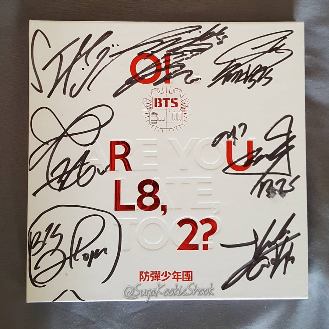 In general, the older the album, the more detailed the signatures! You can see the progression (degradation) of the signatures below Always compare to albums from that era(I've seen BTS sign older albums for s/o and so their signatures don't match that era, but it's rare)