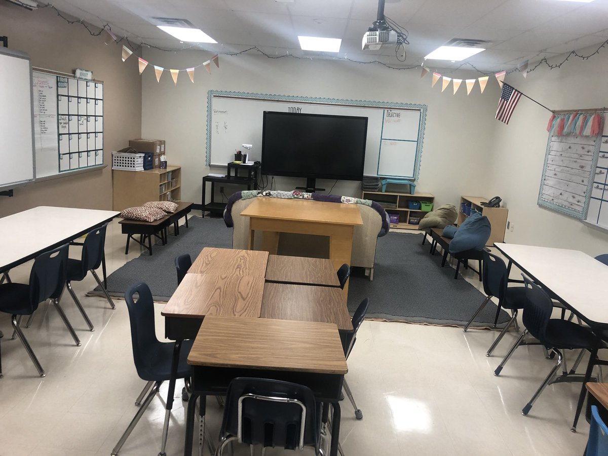 reynarithmetic's tweet image. Love arranging room  for #flexibleseating its suppose to arrive Wednesday!#DISjoirney  @DISD_DIS