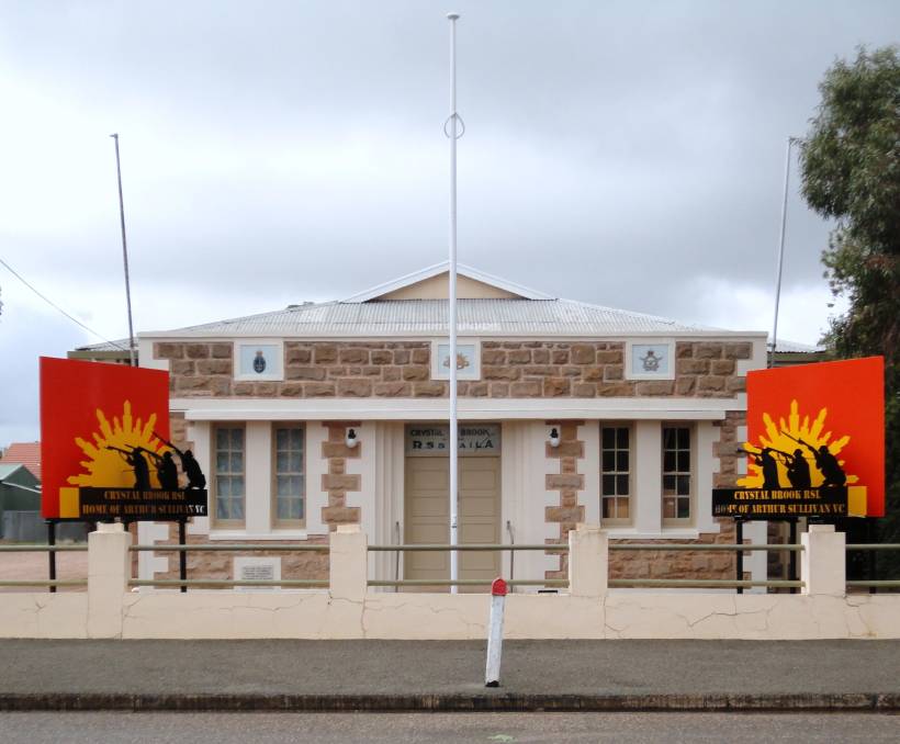 A new memorial dedicated to all conflicts - past and future - will be unveiled by the Governor this weekend in Crystal Brook for the RSL's centenary celebrations. 
STORY: bit.ly/2Zd7Xo4