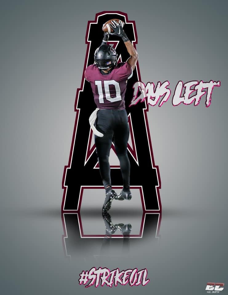 swtcoachj's tweet photo. Next Thursday... Band, Prancers, Cheerleaders, Fans and FOOTBALL!!!! 10 Days!!! https://t.co/0OUFigGN60