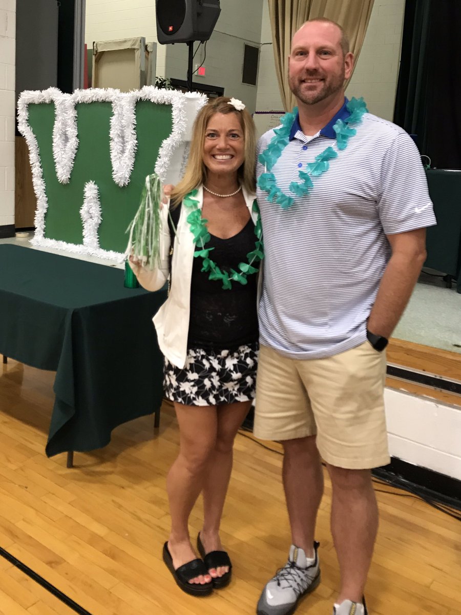 KerryRejczyk's tweet photo. #LifeintheW We started our 18th &amp; 24th years teaching at Woodland Intermediate. https://t.co/iT34HiTp5Z