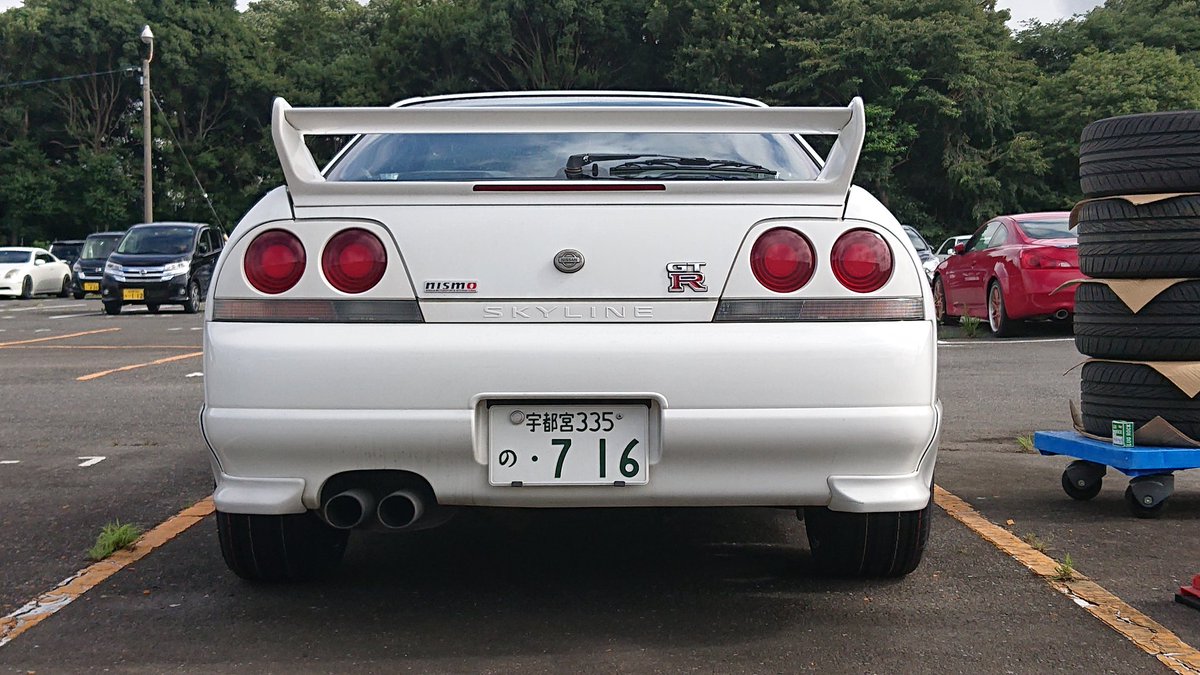 ctxgtr3701's tweet photo. 俺のSKYLINE GT-R BCNR33前期が窃盗に遭いました。
グリルとトランクにnismoプレートが貼って有ります。
車高調:BLITZ DAMPER ZZ-R 92760
ホイール:SSR GT X02 (18×9.5J+22)
ホイールにはレッドのリムガードを着けています。
#拡散希望RTお願い致します
#車盗難 https://t.co/slOHQ7yt0L