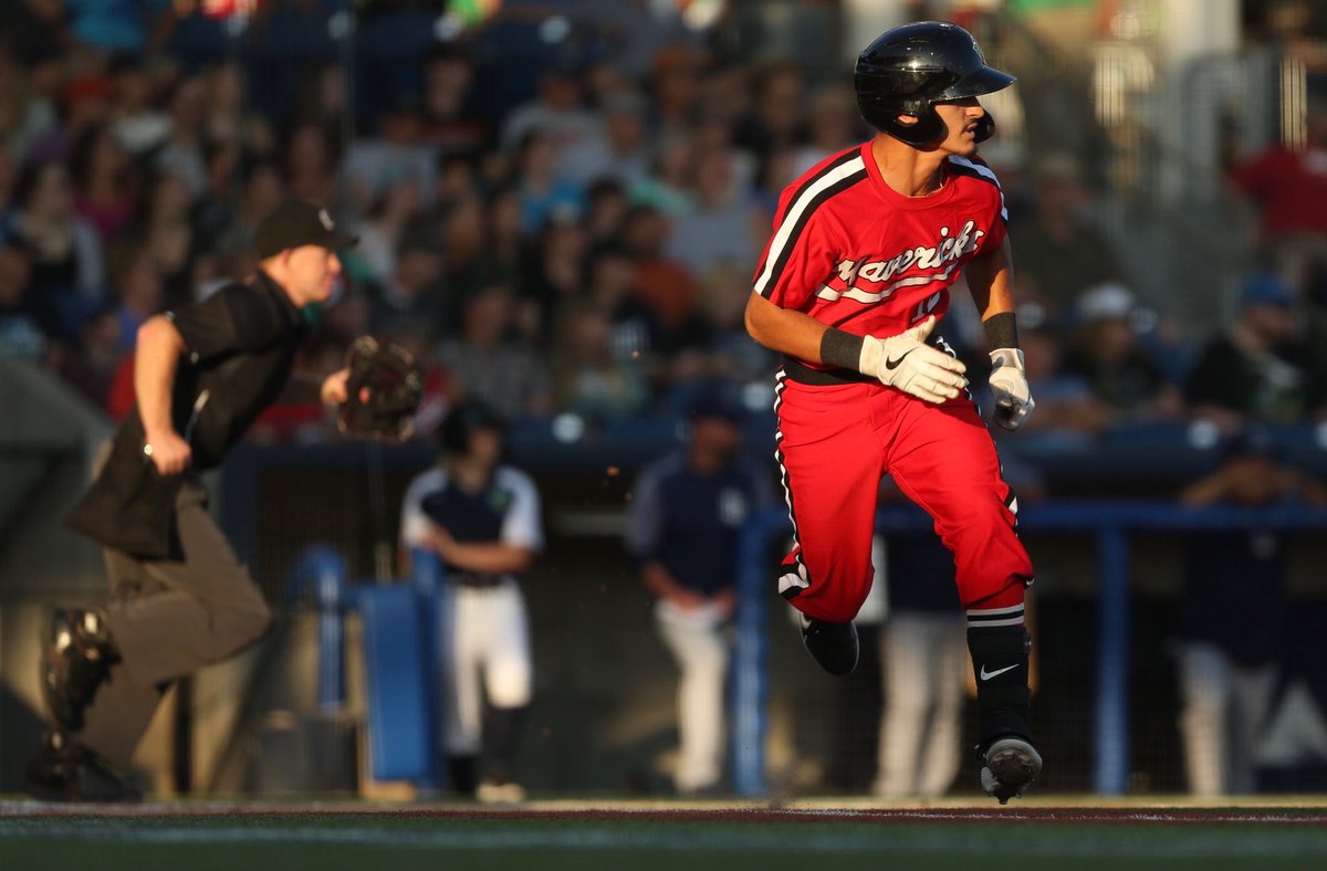 HillsboroHops's tweet photo. Mavericks plate 5 runs in the bottom of the 1st! Up 5-0 going into the 2nd.
#MavericksMonday https://t.co/gnrdCZoYDQ