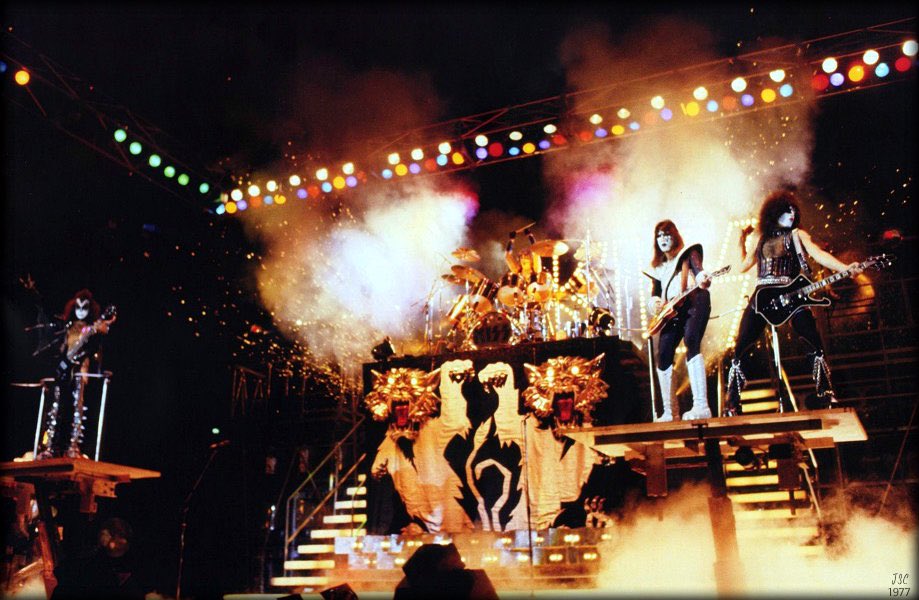 ライブ写真「2」 On This Day - August 19th 1977. KISS take part in the Alive II