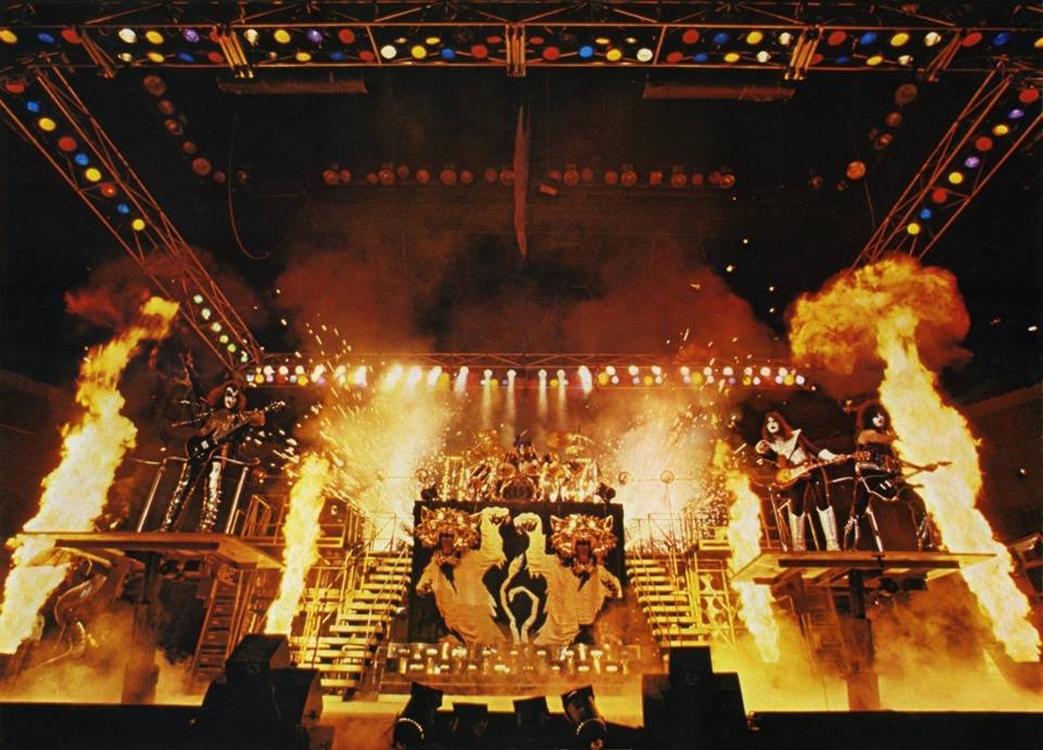ライブ写真「2」 On This Day - August 19th 1977. KISS take part in the Alive II